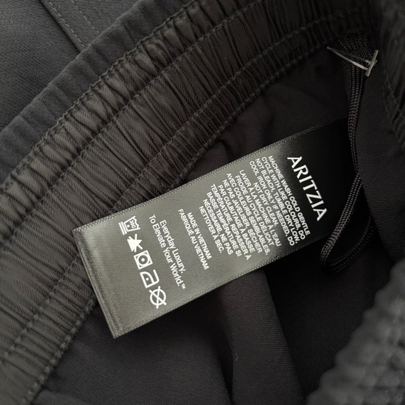 ARITZIA Wilfred Highlight Cargo Short XS Black Shorts New NWT - Picture 8 of 12